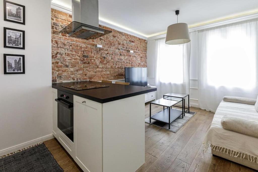 Central Wroclaw Apartment - City Center - Bright And Cozy - U11 Екстериор снимка